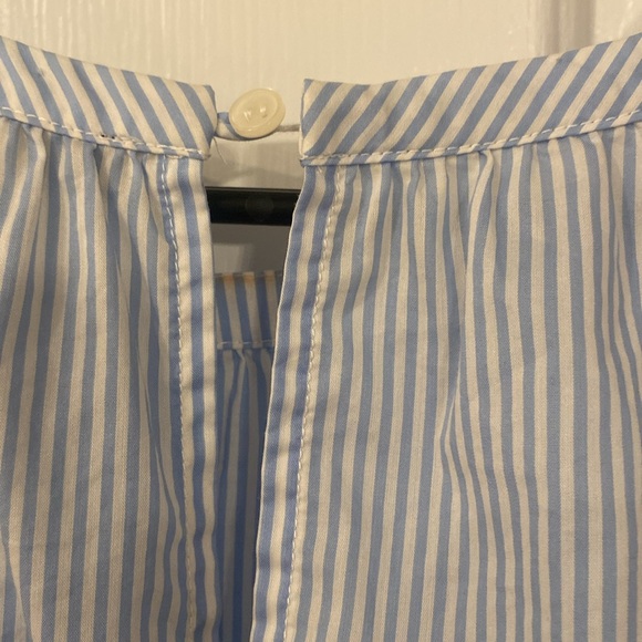 🌷3/15🌷Ann Taylor Cold Shoulder Blouse -M - Picture 6 of 7